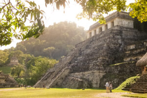 Ciudad Prehispánica y Parque Nacional de Palenque